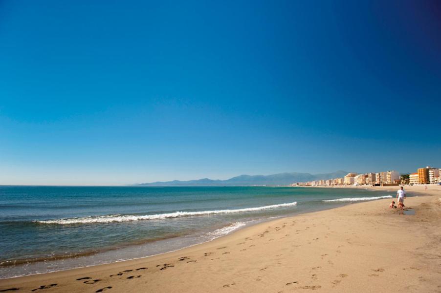 Superbe T2 Vue Mer Avec Ascenseur Canet-en-Roussillon Luaran gambar